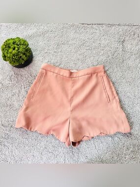 Wilfred Aritzia Scallop Hem Shorts Blush Pink | Coquette Clean Girl Quiet Luxury
